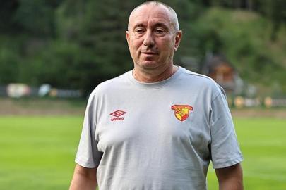 Göztepe Teknik Diretörü Stanimir Stoilov'dan transfer açıklaması
