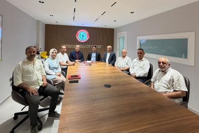 HÜDA PAR'dan Antalya Eczacılar Odası'na ziyaret 