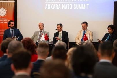 İletişim Başkanlığı Zagreb'de NATO Zirvesi paneli düzenledi