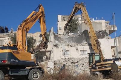 İşgalciler, Filistinlilere ait 5 evi yıktı