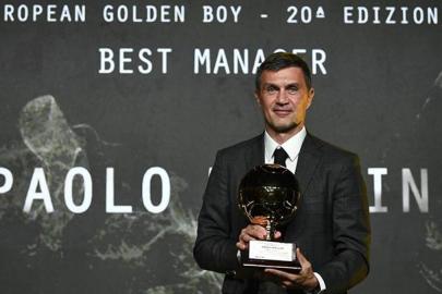 İtalya Milli Takımı'nın yeni sportif direktörü Paolo Maldini oldu