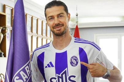 Kaleci İbrahim Sehic resmen Sarıyer'de