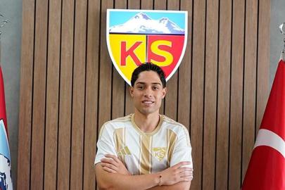 Kayserispor, Talha Sarıarslan ile 3 yıllık sözleşme imzalandı