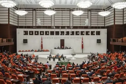 Meclisten geçti: En düşük emekli maaşı düzenlemesi Meclis Genel Kurulu'nda kabul edildi