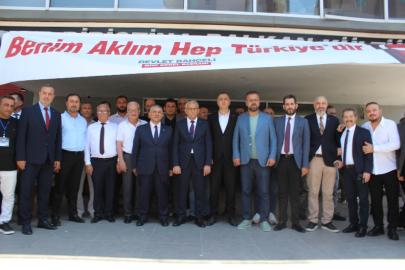 MHP Karşıyaka'da Başkan Akif Yılmaz Güven Tazeledi