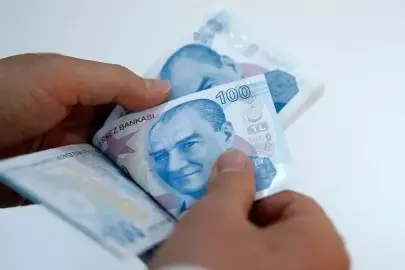 Resmi Gazete'de yayımlandı! En düşük emekli aylığı 23 bin 552 lira oldu
