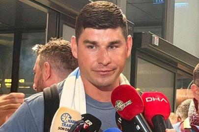 Ruslan Malinovskyi Trabzon'a geldi... 'Hocamız beni çok etkiledi'