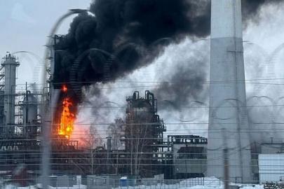 Rusya'da petrol krizi: Rafineriler peş peşe devre dışı kaldı