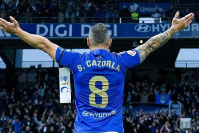 Santi Cazorla futbola veda etti