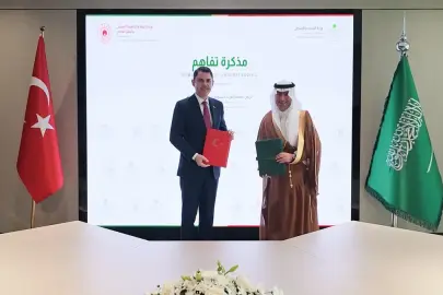 Türkiye ile Suudi Arabistan'dan konut ve akıllı şehir ortaklığı! Bakan Kurum duyurdu, imzalar atıldı