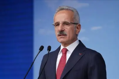 Türkiye'nin dört bir yanı hızlı trenle gezilebilecek! Bakan Uraloğlu açıkladı: Hızlı trenle bağlanan il sayısı 27 olacak
