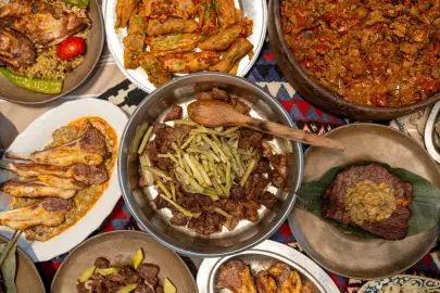 Van'ın gastronomi mirası lezzet noktalarında tanıtılıyor: Kahvaltı, otlu peynir, inci kefali ve daha fazlası...