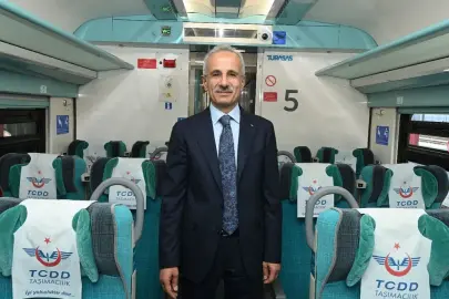 Yerli ve milli elektrikli tren ilk kez İstanbul hattında! Bakan Uraloğlu ilk seferin tarihini açıkladı