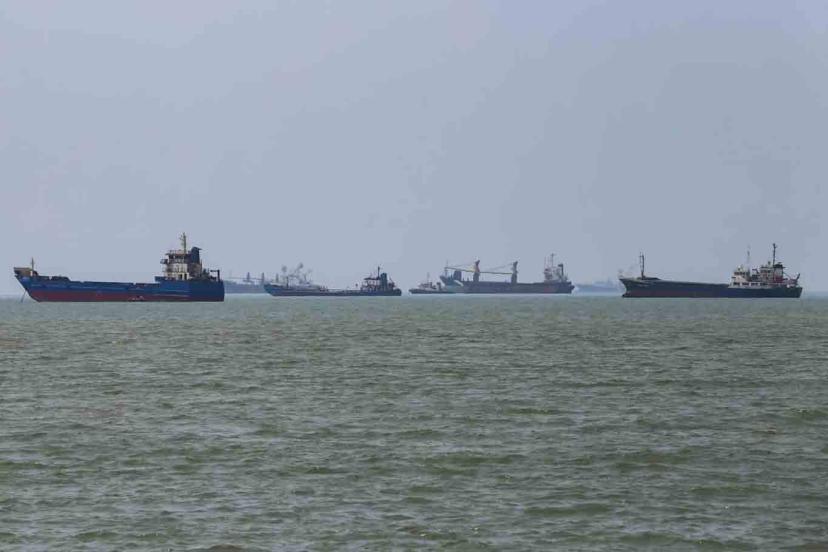 ABD, İran'a deniz ablukasını sıkılaştırdı: 55 ticari geminin rotası değiştirildi