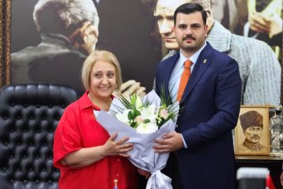 AK Partili İnan’dan Menderes Belediyesi Ziyareti