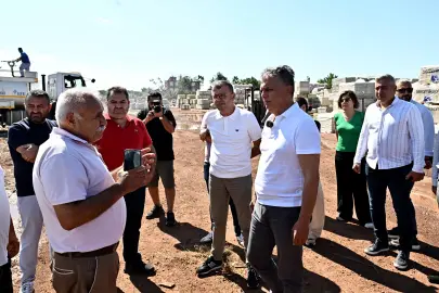Antalya Muratpaşa'daki yangın bölgesine 'geçmiş olsun' ziyareti
