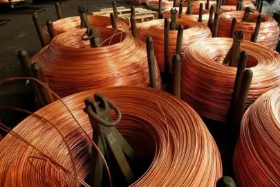 Bakır fiyatları 14 bin doların üzerinde tutunmaya devam ediyor