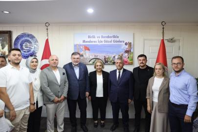 Başkan saygılı: "Menderes bizden yeni tartışmalar değil, yeni eserler bekliyor"