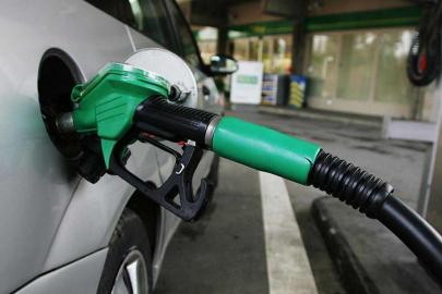 Benzine bu gece 1,56 liralık artış bekleniyor