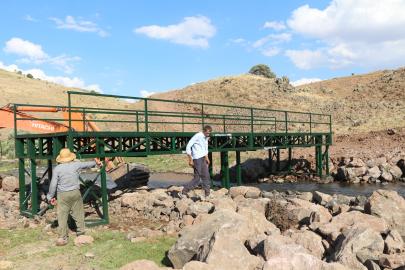 Bingöl'de besicilerin meraya ulaşımını kolaylaştırmak için yeni bir köprü yapıldı