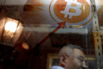 Bitcoin %25’ten fazla yükseldi, short pozisyonlar kapandı, Washington kriptoya ısındı