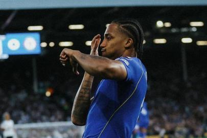 Chelsea sezona galibiyetle başladı