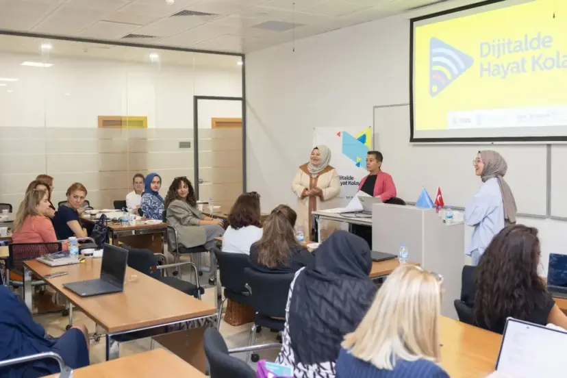 ‘Dijitalde Hayat Kolay’ projesinde mentörlük ve hibe başvuruları başladı