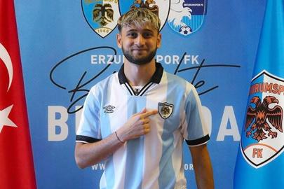 Erzurumspor FK Nariman Akhundzada'yı kiraladı