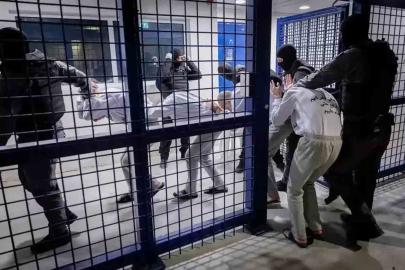 Esir Çalışmaları Merkezi: İşgal rejimi, cezaevlerinde Filistinli esirleri öldürmeye devam ediyor