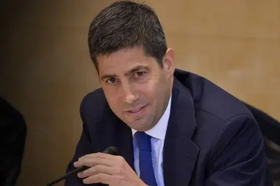 Fed Başkanı Warsh'tan faiz artışı sinyali: Enflasyon yükselirse Eylül'de harekete geçebilir