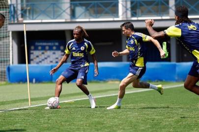 Fenerbahçe, Lyon'a hazırlanıyor