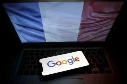 Fransız basını Google’ı rekabet kurumuna şikayet etti