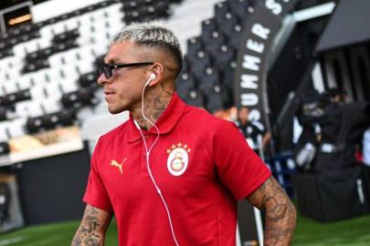Galatasaray'da Torreira görüşme odasına