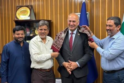 Gerontolog Dr. Kemal Aydın'a "Yaşam Boyu Mükemmellik Ödülü" ve "İnsan Hakları Büyükelçisi" Unvanı