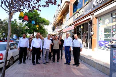 HÜDA PAR Van İl Başkanlığı, yıllardır mülkiyet sorunu yaşayan esnafla bir araya geldi