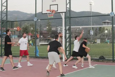 İMO Bursa Şubesi'nden 'Sokak Basketbolu' heyecanı