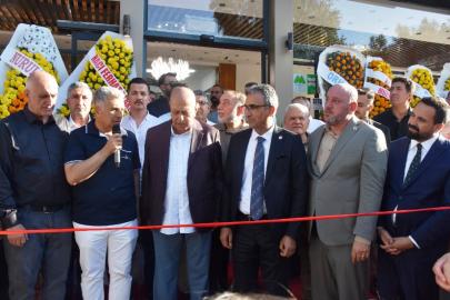 İzmir’in Yeni Lezzet Durağı PHÇ Paşahan Kapılarını Açtı