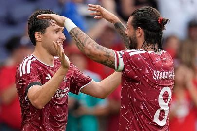 Jeff Bezos, Liverpool'a talip oldu: ABD'li milyarderler İngiliz kulüplerine yöneliyor