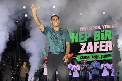 Kocaelispor forma tanıtımı organizasyonunda transfer açıkladı