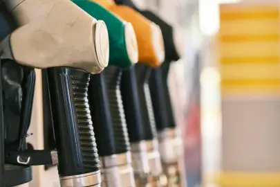 Petrol 90 dolara dayandı: ABD fiyat tahminini yükseltti