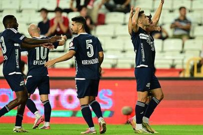 Sarıyer'den Antalya deplasmanında 3 puan... Antalyaspor - Sarıyer maç sonucu 1-2