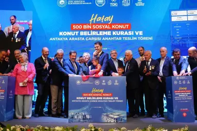 TOKİ 500 bin konut için Hatay'da 2. kura çekildi! Bakan Kurum anahtar teslim tarihini açıkladı
