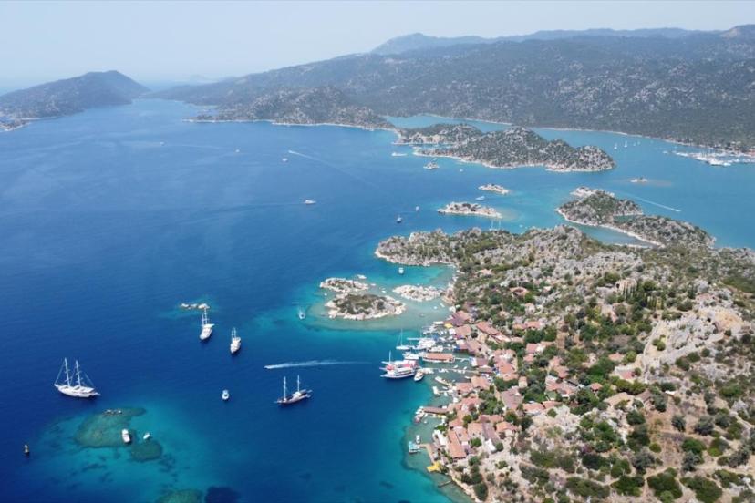 Turizmin başkenti Antalya'da 10 milyon turist barajı geçildi