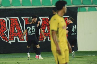 Vanspor'dan müthiş geri dönüş; 0-2'den 3-2 galibiyet! (ÖZET) Vanspor FK - İstanbulspor maç sonucu 3-2