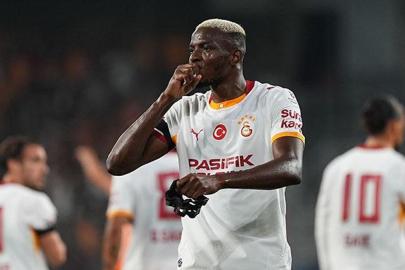 25 yıl sonra bir ilk! Victor Osimhen fırtına gibi başladı