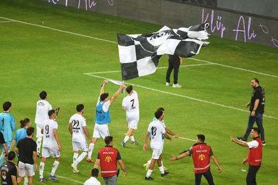 Altay'da sahaya bayrak dikmeye para cezası