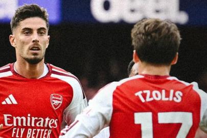 Arsenal, Chelsea'yi geriden gelerek devirdi