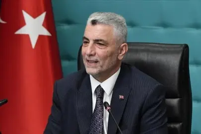 Bakan Bolat açıkladı: Türkiye’de e-ticaret hacmi 2025’te yüzde 52,2 arttı! 4,57 trilyon liraya ulaştı