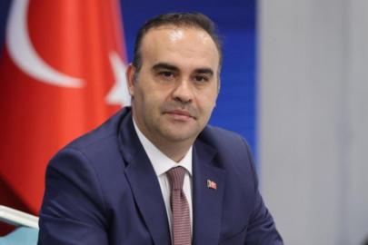 Bakan Kacır: Kamu yatırımlarının en az yüzde 2'si yapay zekaya ayrılacak