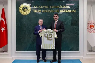Bakan Kurum, Fenerbahçe Başkanı Aziz Yıldırım'ı kabul etti...